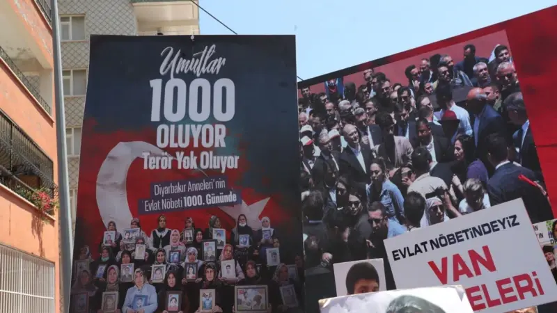 Diyarbakır’daki ‘Evlat Nöbeti’ 1000’inci Gününde