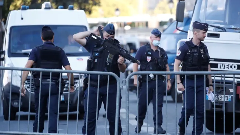 Türkiye'nin Paris Başkonsolosluğu'na Bombalı Saldırı
