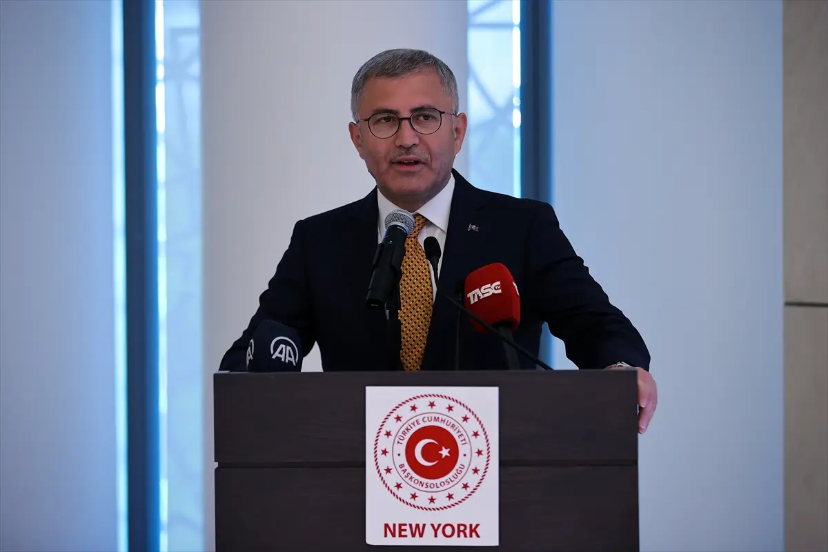 ''Hanım Sultanlar'' sergisi yurt dışında ilk kez New York'ta Türkevi'nde açıldı