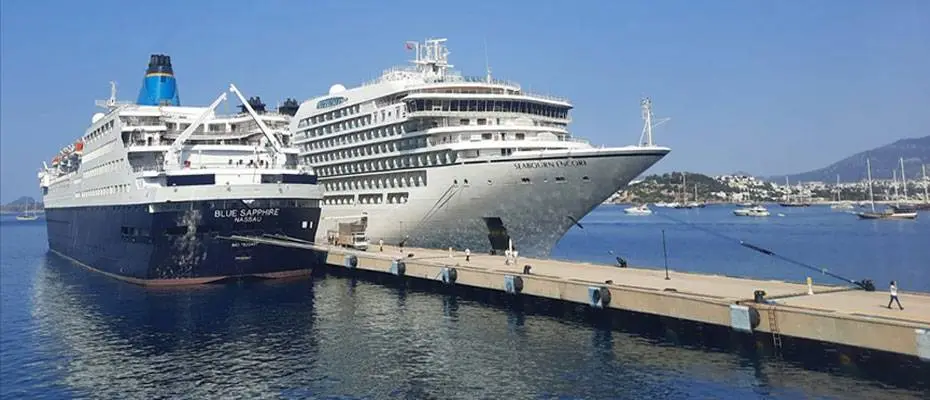 Bahama bandıralı kruvaziyer Seabourn Encore, Bodrum'a yanaştırıldı