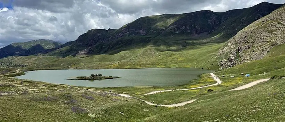 Nahçıvan Batabat Tabiat Gölü'nün doğa turizmi merkezi olması için çalışmalar sürüyor