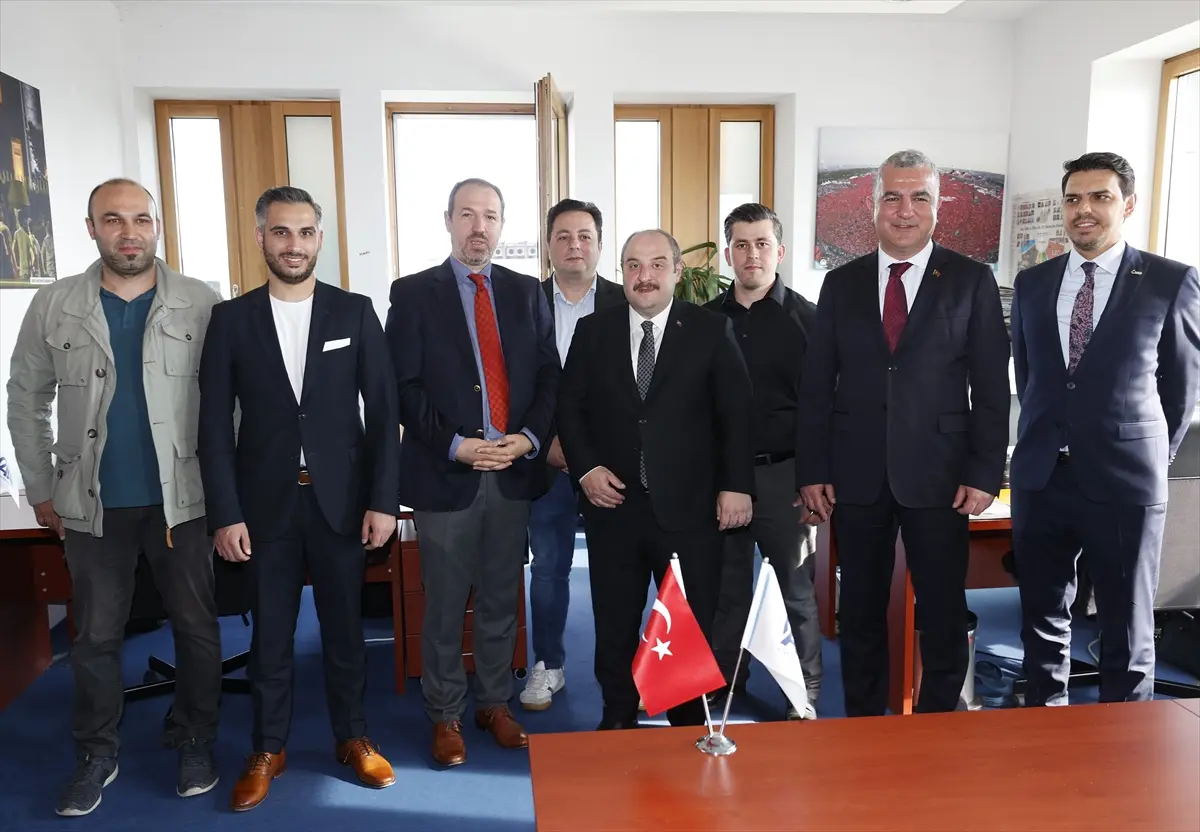 Bakan Varank'tan Berlin'de Alman şirketlere yatırım çağrısı