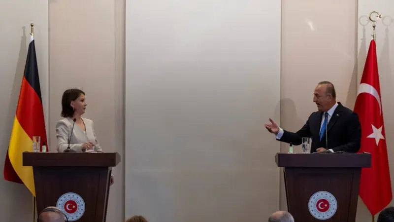Çavuşoğlu ve Baerbock Kameralar Önünde Tartıştı