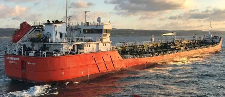 İstanbul Boğazı yeniden gemi trafiğine açıldı
