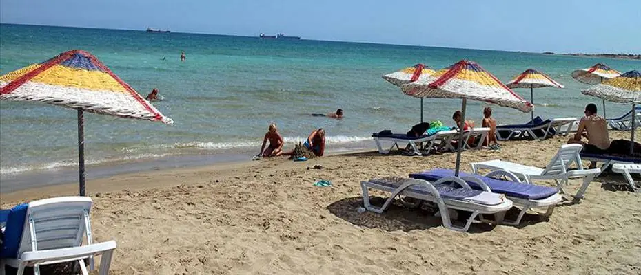 Maske geri döndü: Kıbrıs Rum Kesimi maske zorunluluğunu yeniden getirdi