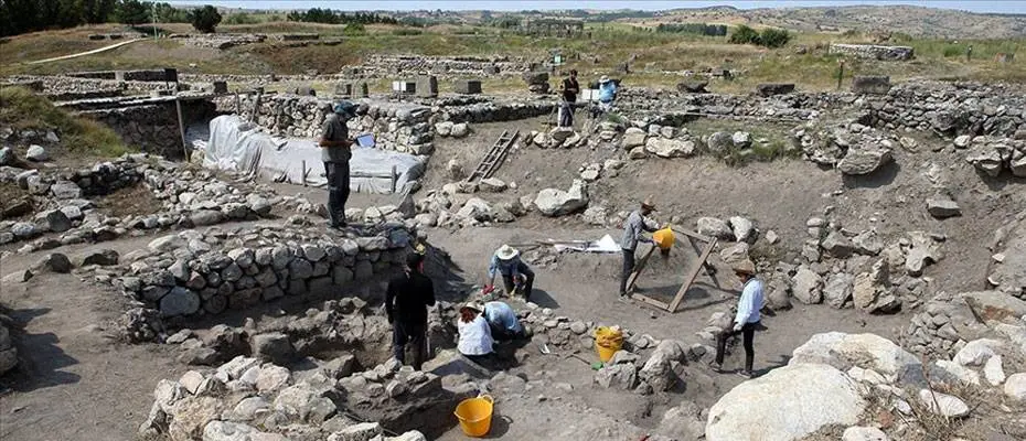 Alacahöyük Ören Yeri'nde 87 yıl önce başlayan kazılar devam ediyor