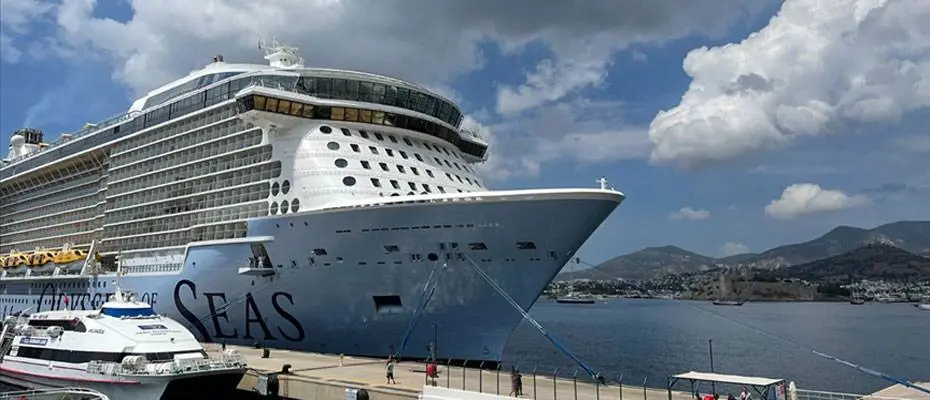 Bodrum'a 'Odyssey of the Seas' ile 3 bin 693 yolcu geldi
