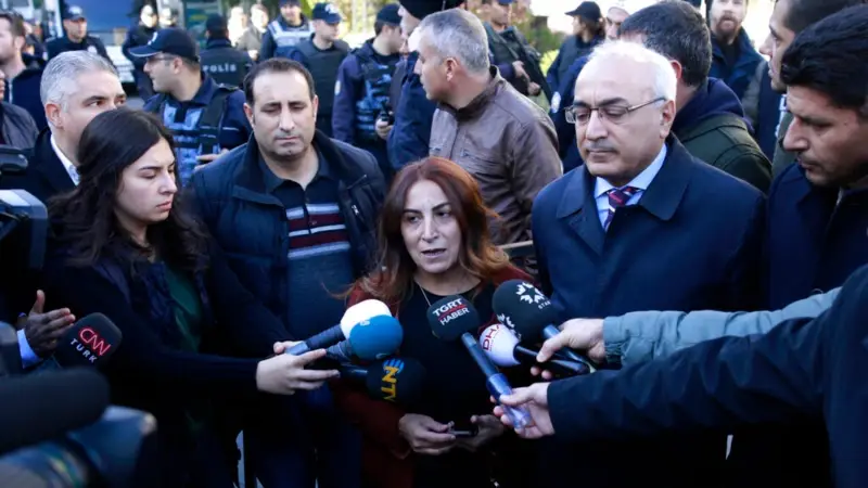 Tuğluk’la İlgili “Çifte Standart” Tepkisi