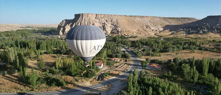 Ihlara Vadisi'nde balon turları yeniden başladı