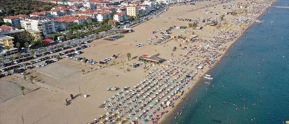 Kuzey Ege turizminin gözdesi Cunda Adası'nda sezon uzadı