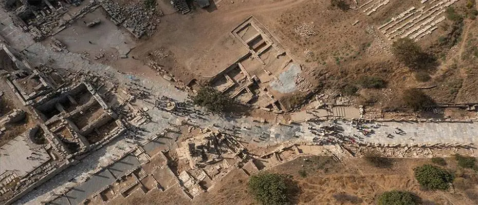 Efes Antik Kenti'nde son keşif Bizans Dönemi'ne ait 1400 yıllık mahalle oldu