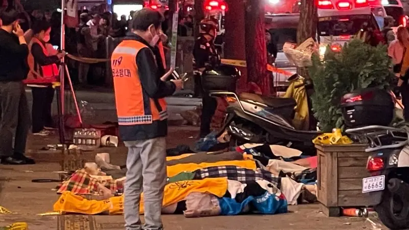 Güney Kore'de Cadılar Bayramı İzdihamı Can Aldı
