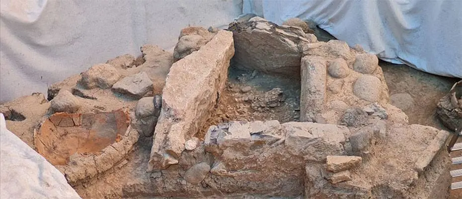 İzmir'deki Yassıtepe Höyüğü'nden Miken uygarlığına ait buluntular çıkarıldı