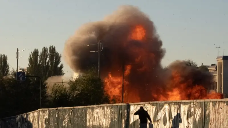"Rusya Kiev’e Kamikaze İHA’larıyla Saldırdı"
