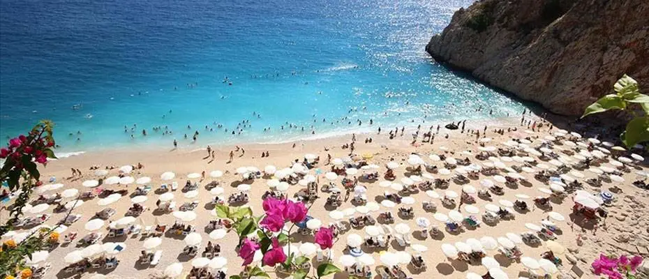 Türkiye'nin turizm geliri yılın üçüncü çeyreğinde yüzde 27,1 arttı