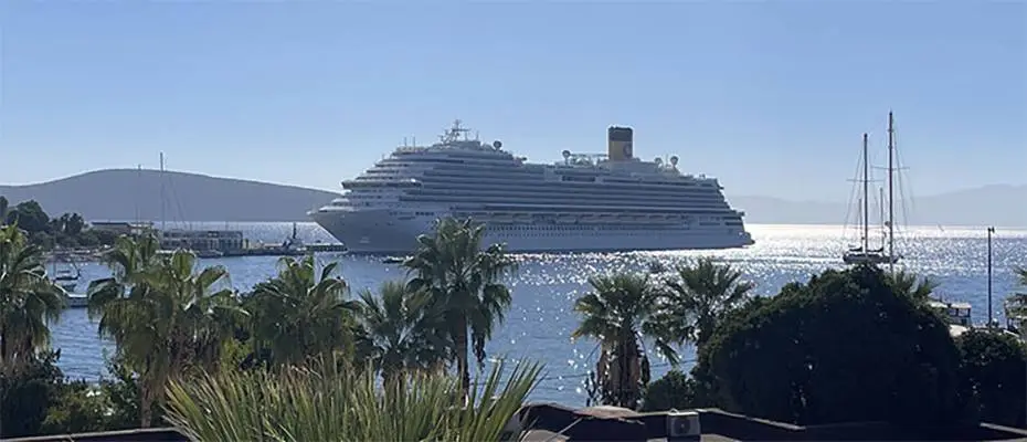 Bodrum'a Costa Venezia kruvaziyeri ile 1821 yolcu geldi