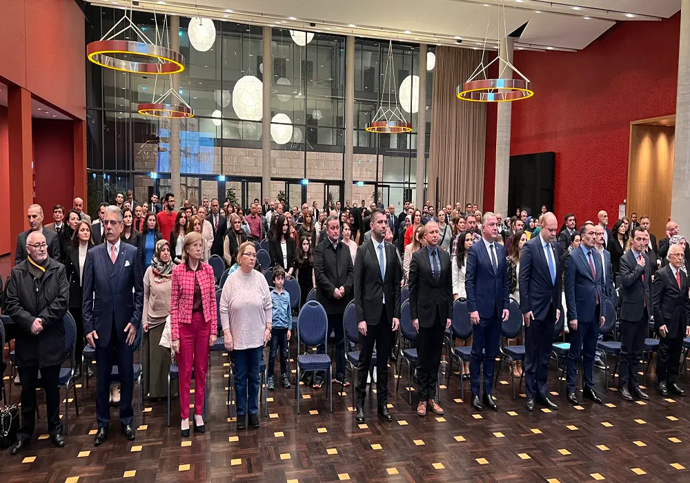Berlin`de "24 Kasım Öğretmenler Günü" kutlandı