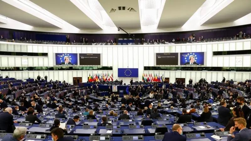 AP'deki Yolsuzluk Skandalı Büyüyor