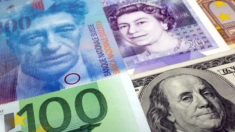İsviçre Rusya'nın 7,5 Milyar Dolarlık Varlığını Dondurdu