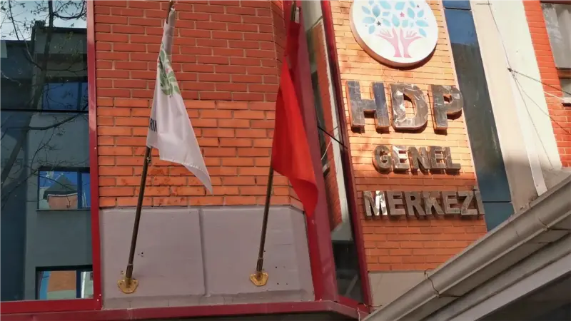 AYM HDP'nin Hazine Yardımının Bloke Edilmesine Karar Verdi