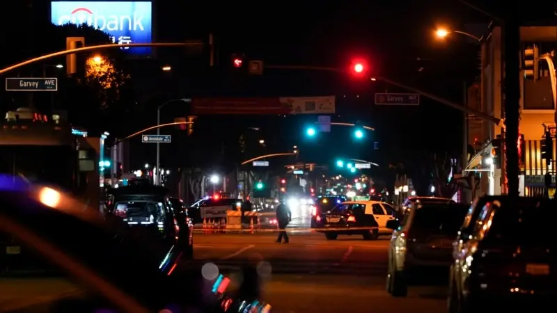 California’daki Silahlı Saldırıda 10 Kişi Hayatını Kaybetti