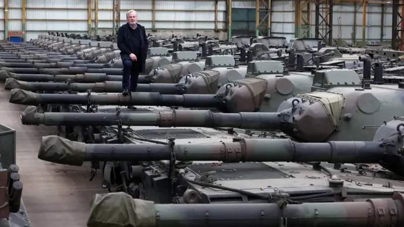Belçika Bir İşadamına Sattığı Tankların Peşinde