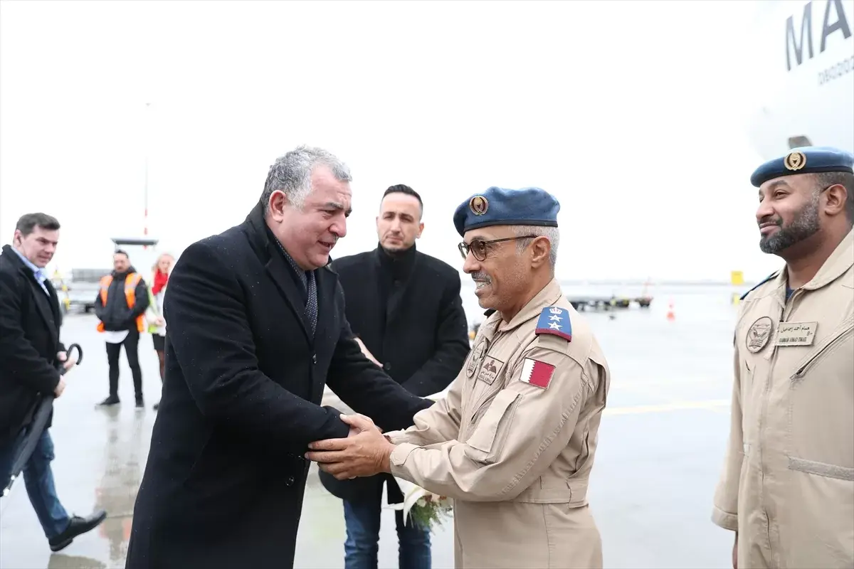 Almanya'da Türk toplumunun depremzedeler için yardım seferberliği devam ediyor