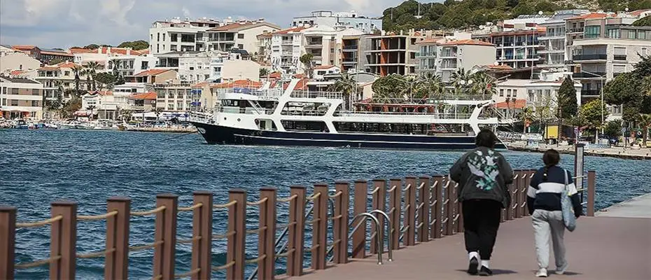 Çeşme'de turizmcinin çifte bayram hazırlığı