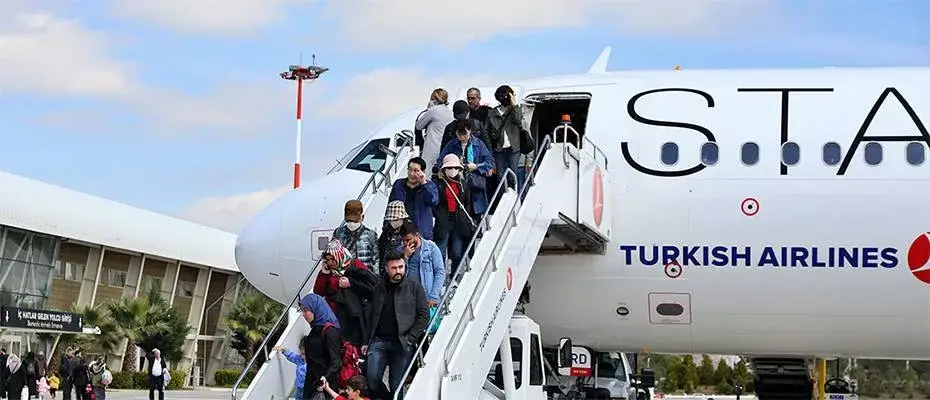 Depremin ardından Adıyaman'a ilk turist kafilesi Güney Kore'den geldi