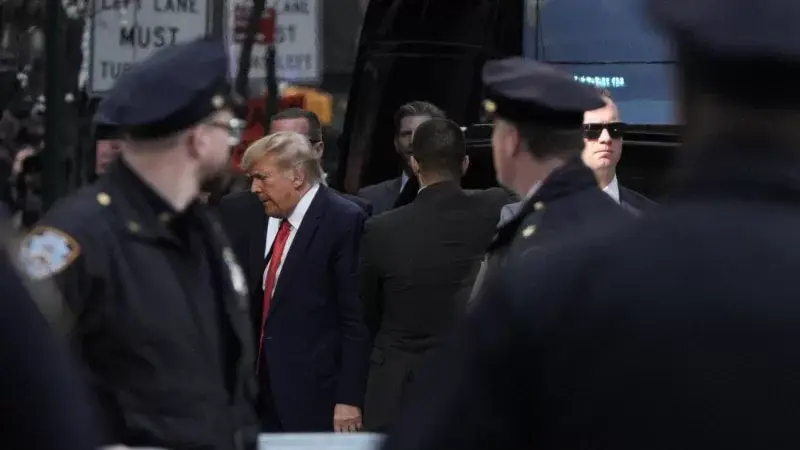 Donald Trump Hakim Karşısına Çıkmak Üzere New York'ta: Güvenlik Önlemleri Zirvede