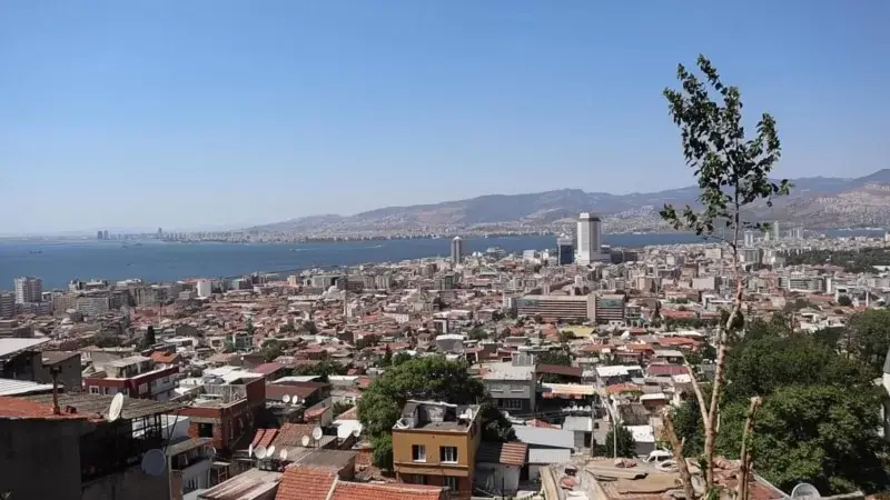 İzmir’de Milletvekili Aday Listelerinde Sürpriz İsimler