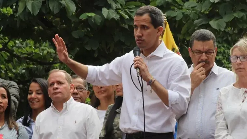 Venezuelalı Muhalif Lider Guaido ABD’ye Sığındı