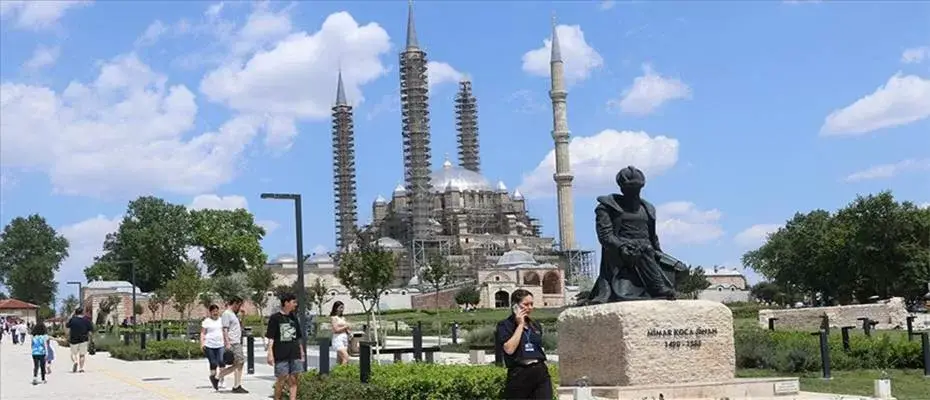 Kırkpınar'a olan ilgi turizmcileri sevindirdi