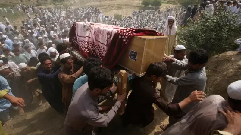 Pakistan'daki intihar saldırısını IŞİD üstlendi