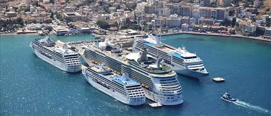 Ege Port Kuşadası 20nci yılını kutladı