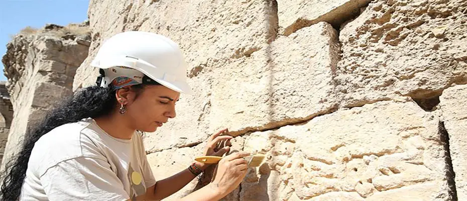 Harran Sarayı kazıları çalışan sayısı artırılarak hızlandırıldı