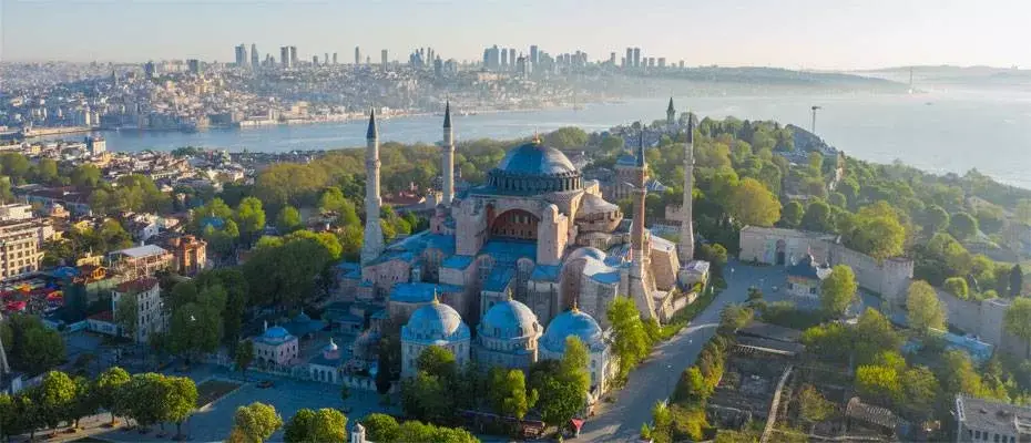 İstanbul turist sayısında son 10 yılın rekorunu kırdı
