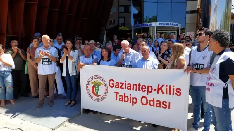 “Sağlıkta şiddet politik bir olaydır’’