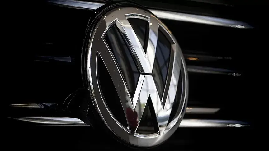 VW, sistem arızası sebebiyle araç üretimini durdurdu