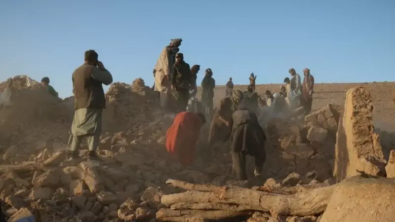 Afganistan’daki depremde 2000’den fazla can kaybı