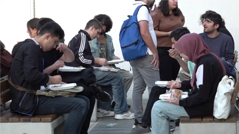 Üniversite öğrencilerinin gündemi hayat pahalılığı ve geçim sıkıntısı