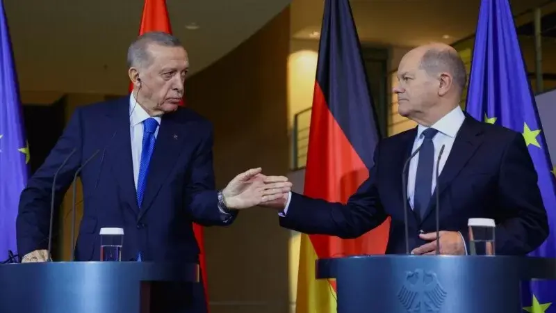 Bizim İsrail'e borcumuz yok, Holokost cenderesinden geçmedik