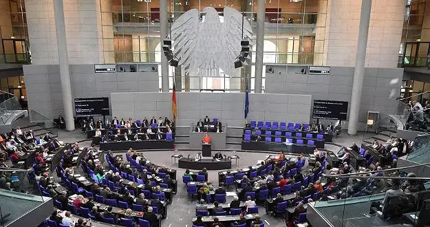 Almanya Federal Hükümetini 2024'te birçok alanda zorluklar bekliyor