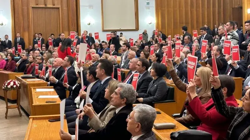 Emekçiler vergilendirmede “adalet” talep ediyor