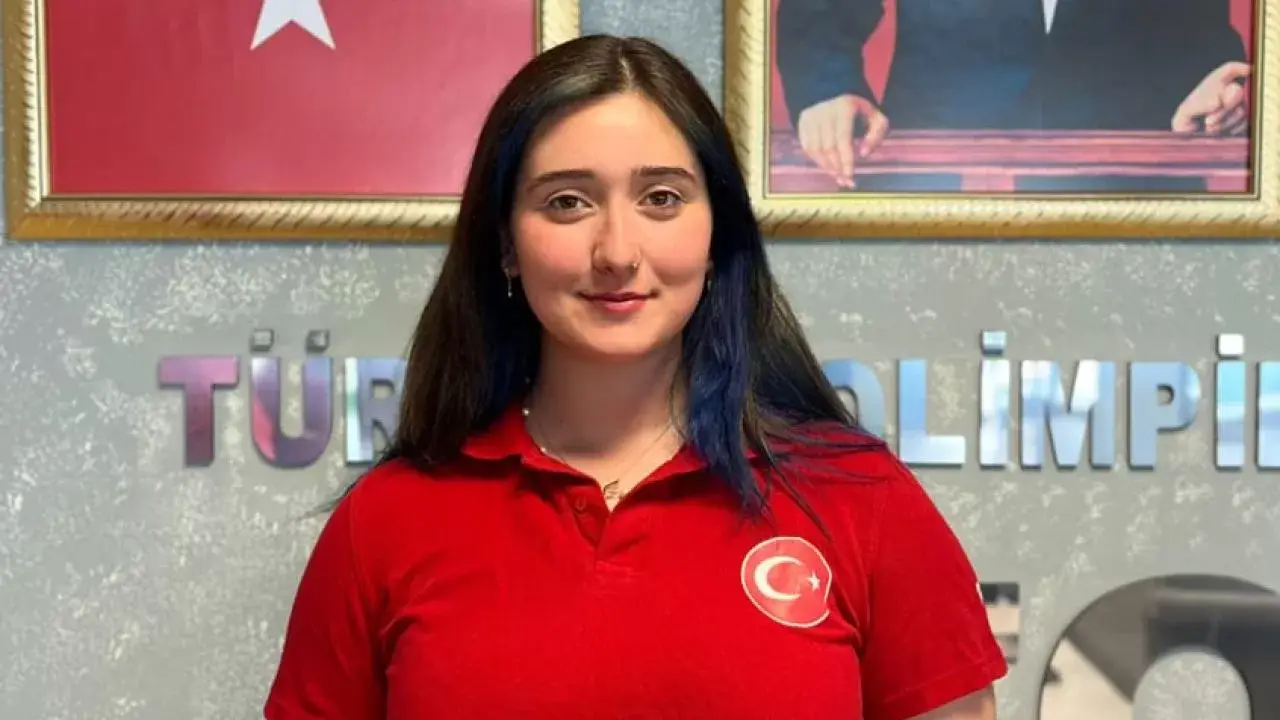 Milli atıcı Şimal Yılmaz Almanya'da altın madalya kazandı