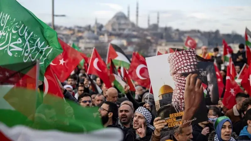 Yerel seçimler yaklaşırken hilafet tartışmaları neden büyüyor?