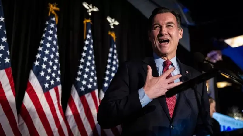Cumhuriyetçi Santos’tan boşalan koltuğa Tom Suozzi seçildi