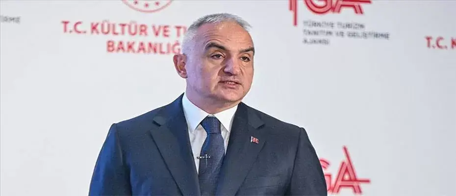 Bakan Ersoy: Önümüzdeki sene yeni bir rekorla 60 milyar dolar gelir hedefliyoruz