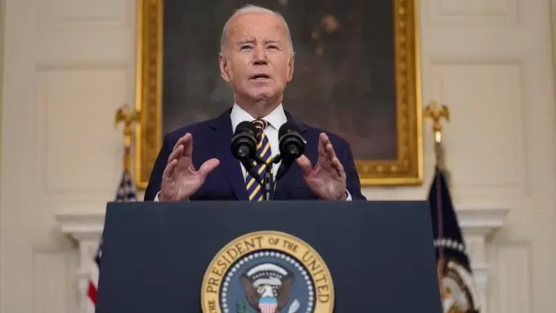 Trump’ı hedef alan Biden Cumhuriyetçiler’e “İlkeli durun” diye seslendi