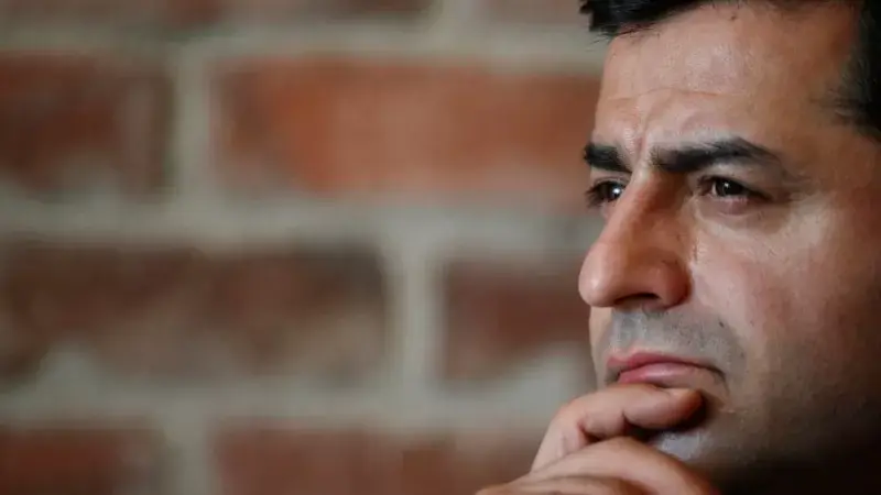 Demirtaş’a üst araması kararından tepkiler üzerine vazgeçildi